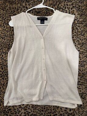 Metropolitan Cream Button-Front Knit Vest